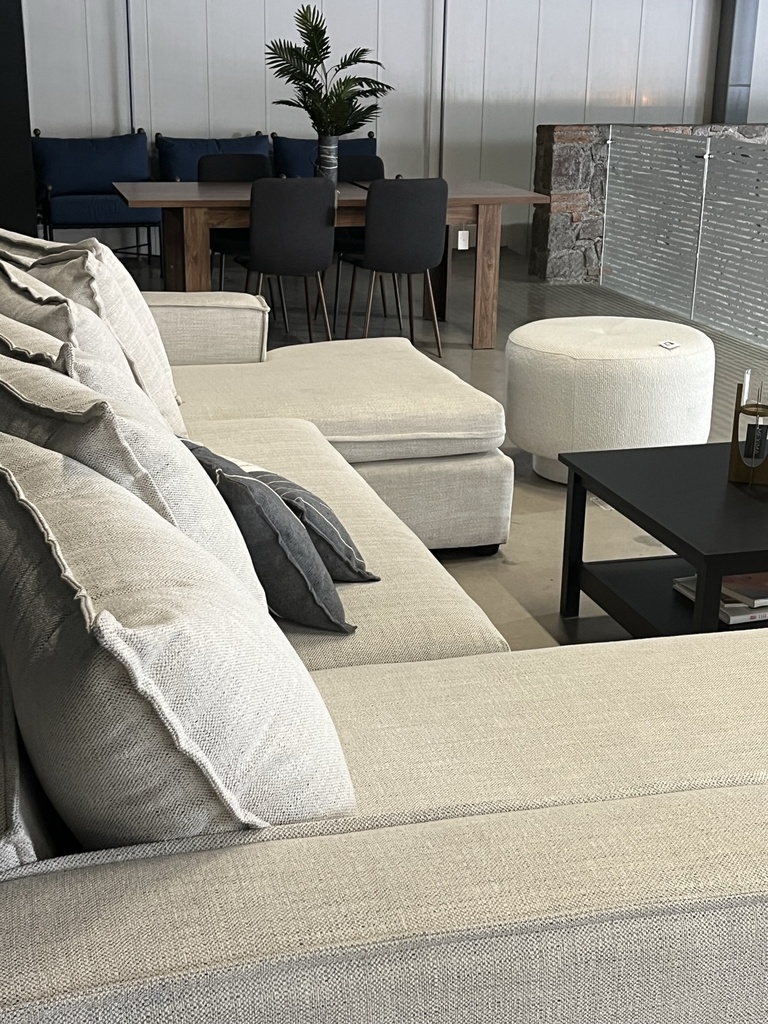 BARBARA SALA EN HERRADURA - EC25