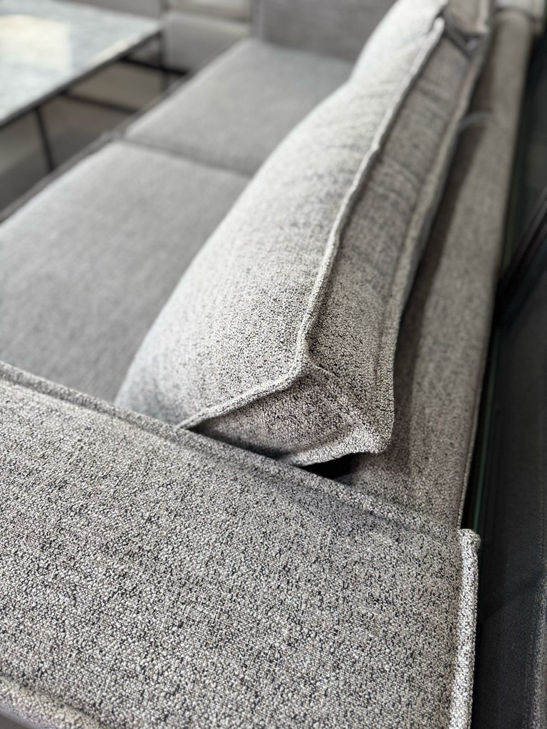 VANCOUVER SOFA - EC24